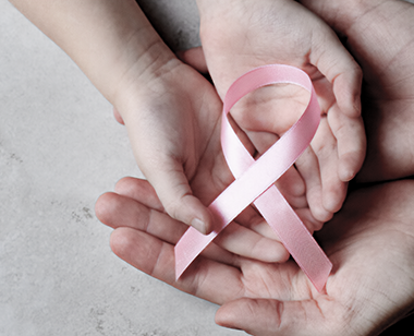 公益財団法人 日本対がん協会「乳がんをなくすほほえみ基金」と「ピンクリボンフェスティバル」に寄付いたしました。